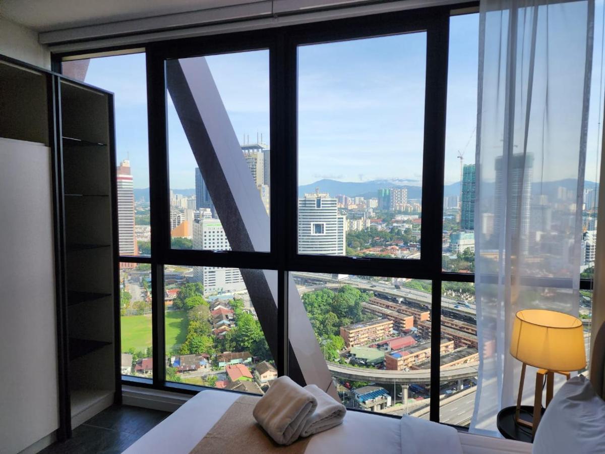 Scarletz Suites Klcc By Gc Luxury Suites كوالالمبور المظهر الخارجي الصورة