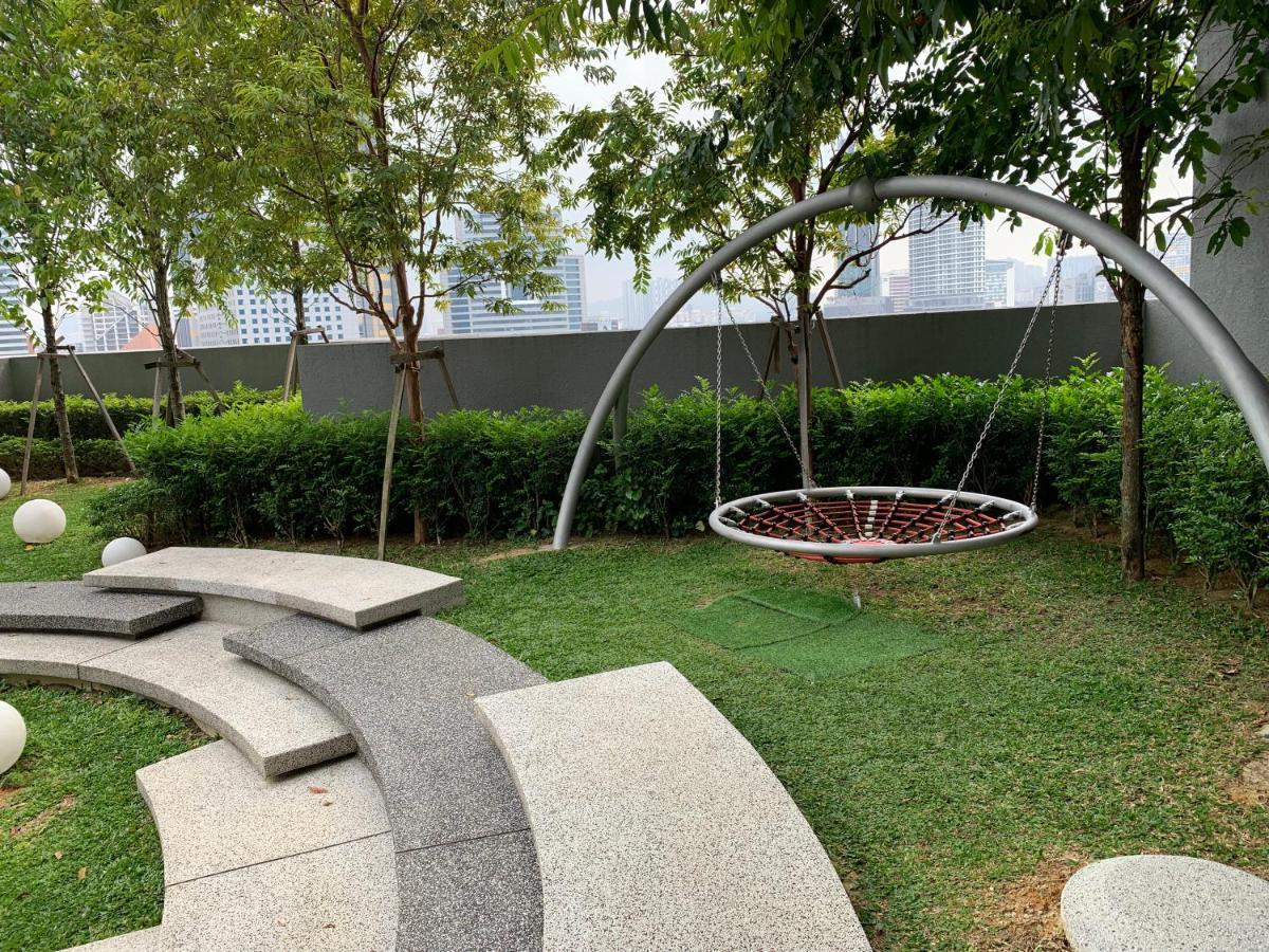 Scarletz Suites Klcc By Gc Luxury Suites كوالالمبور المظهر الخارجي الصورة