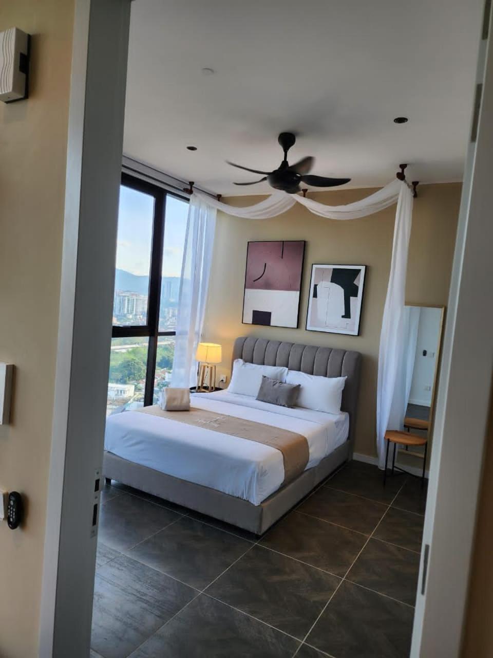 Scarletz Suites Klcc By Gc Luxury Suites كوالالمبور المظهر الخارجي الصورة