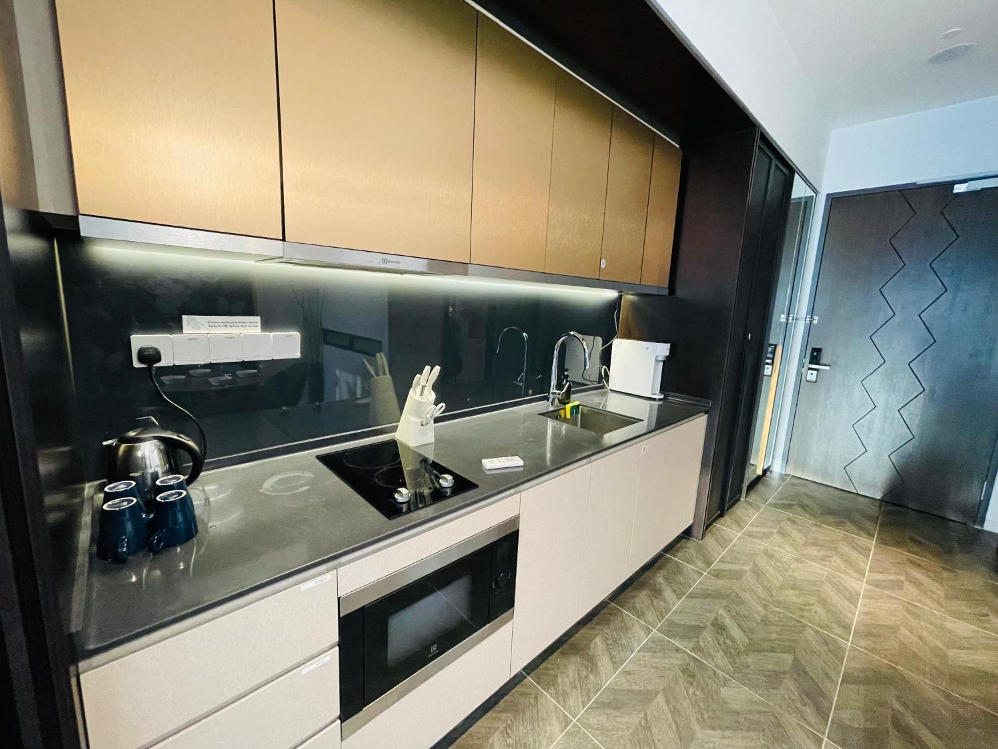 Scarletz Suites Klcc By Gc Luxury Suites كوالالمبور المظهر الخارجي الصورة