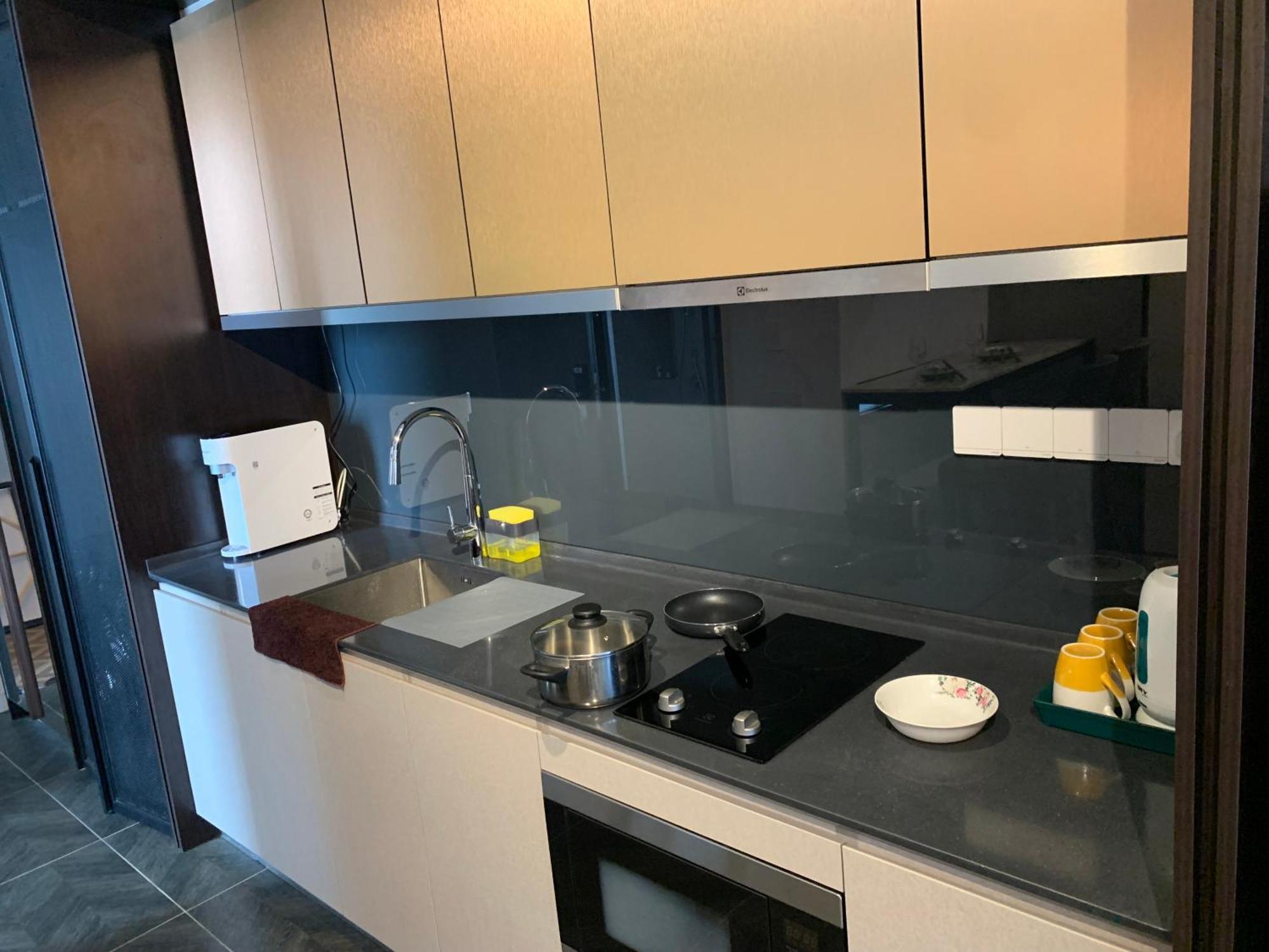 Scarletz Suites Klcc By Gc Luxury Suites كوالالمبور المظهر الخارجي الصورة