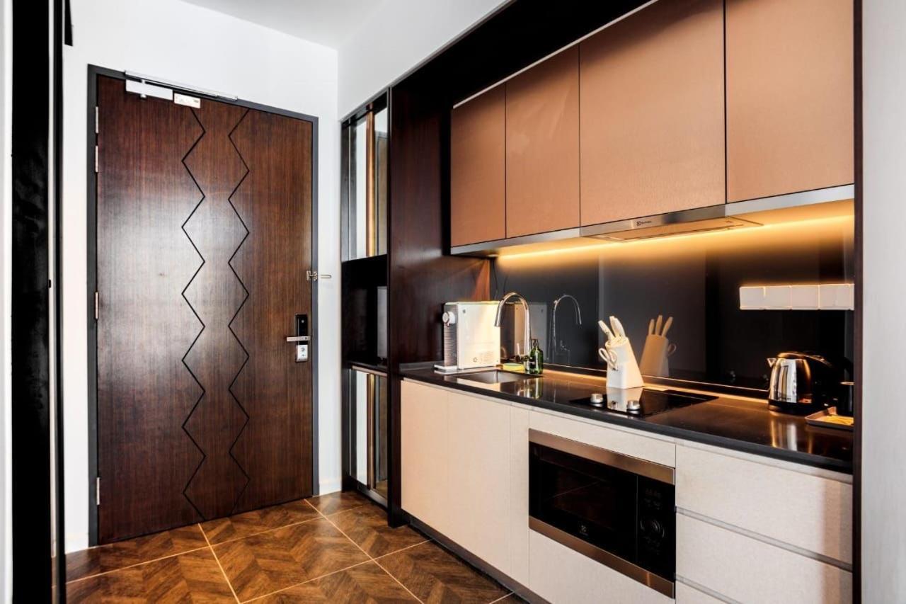 Scarletz Suites Klcc By Gc Luxury Suites كوالالمبور المظهر الخارجي الصورة
